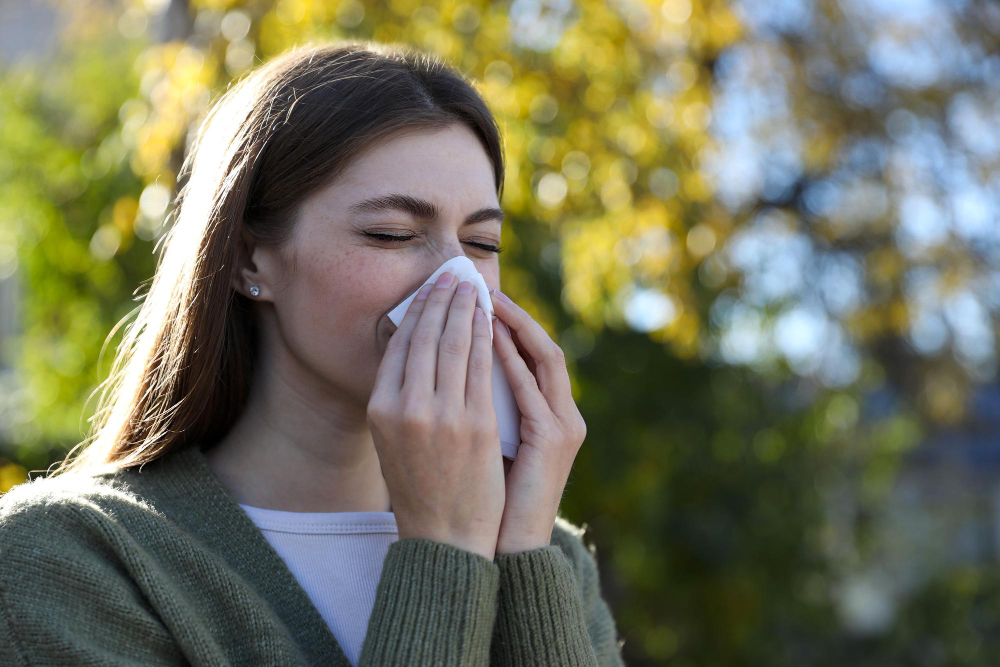 Common allergens that trigger allergic rhinitis symptoms